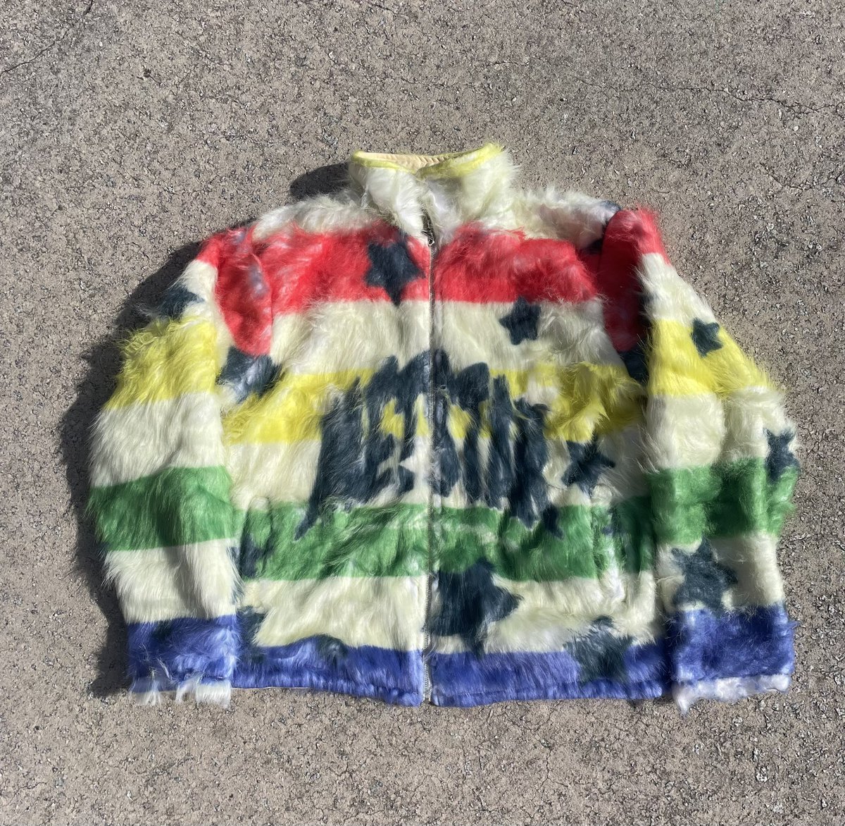 MET_STAR_'s tweet image. 4 YEAR ANNIVERSARY COLLECTION AVAILABLE NOW! LINK IN BIO AS WELL AS IN STORE. 📍9557 TWO NOTCH ROAD, COLUMBIA, SC 29223