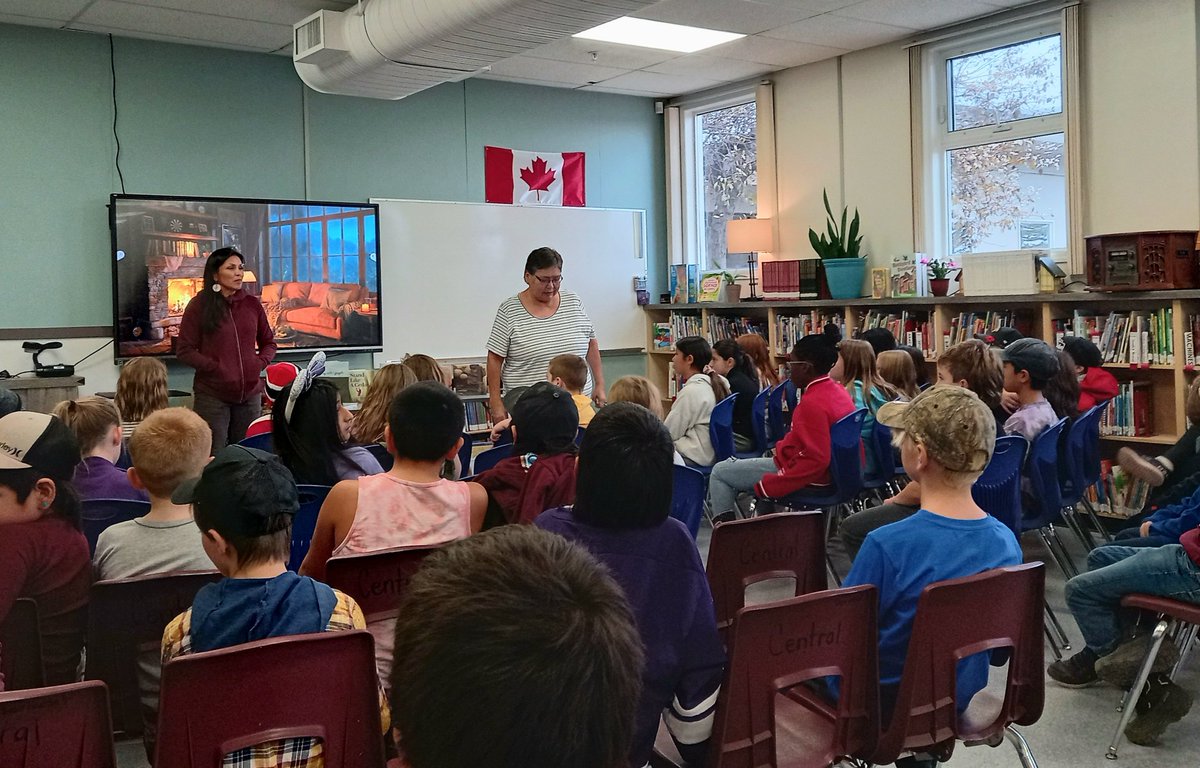 We were fortunate to have Nicola Campbell speak to students in the <a href="/Central_Hawks/">Merritt Central Elementary</a> library this week. She read some of her books and shared stories about her youth and writing.
Thanks to our amazing Martha Chiilihitzia and  Shelley Oppenheim-Lacerte for organizing!