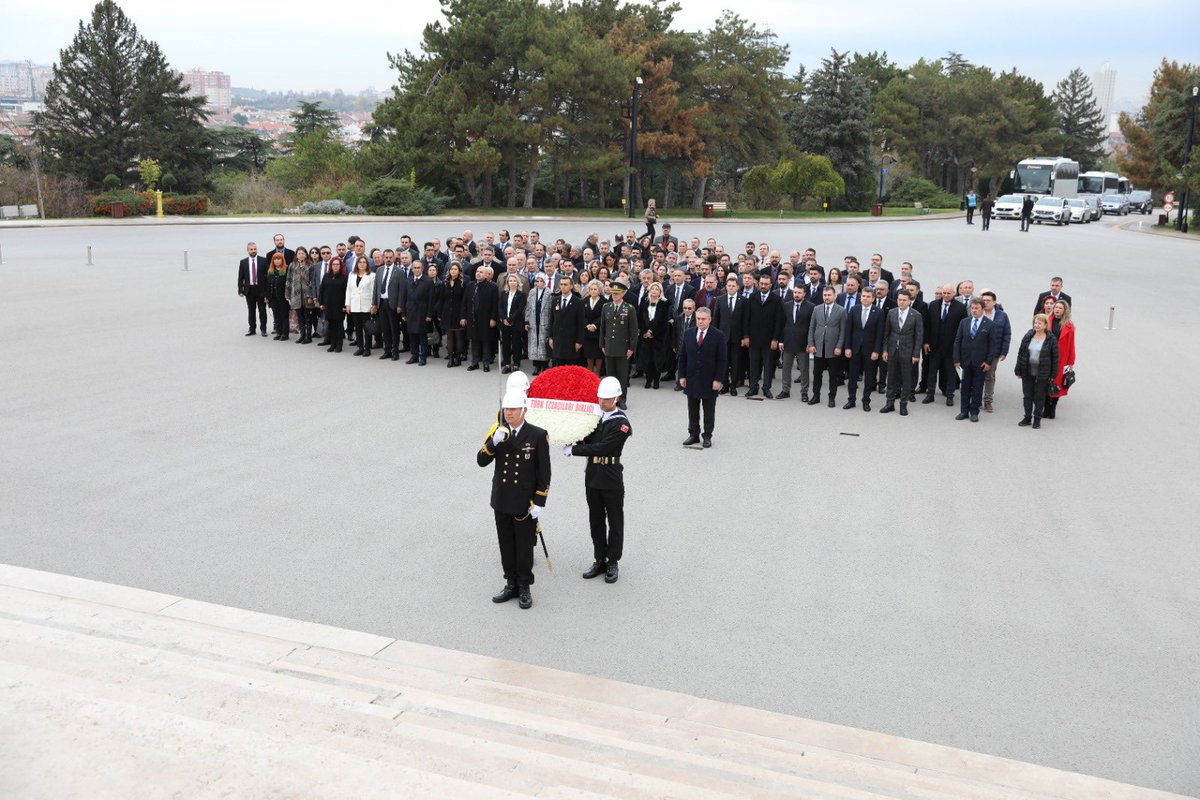 TÜRK ECZACILARI BİRLİĞİ 44. OLAĞAN BÜYÜK KONGREMİZ MERKEZ HEYETİ, DENETLEME KURULU, YÜKSEK HAYSİYET DİVANI ÜYELERİMİZ ve ÜLKEMİZDEKİ TÜM ECZACI ODALARIMIZIN BAŞKAN VE YÖNETİCİLERİNİN KATILIMI İLE ANITKABİR ZİYARETİ İLE BAŞLADI
bit.ly/49Sby0D