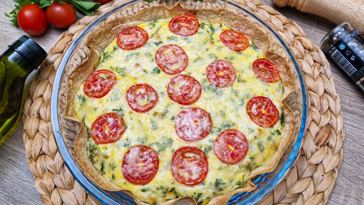 sergie's tweet photo. Tortilla with salmon and spinach, quick breakfast in 5 minutes https://t.co/1qmRRvrHRN
