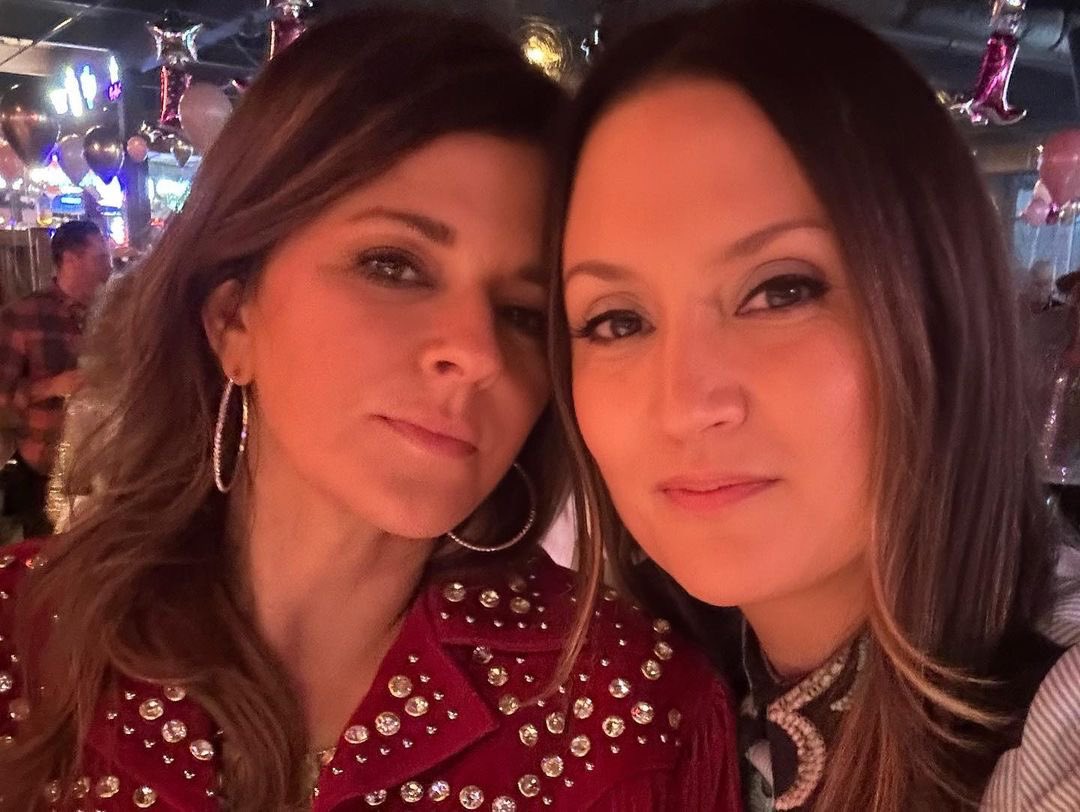 Karen Fairchild tweet media
