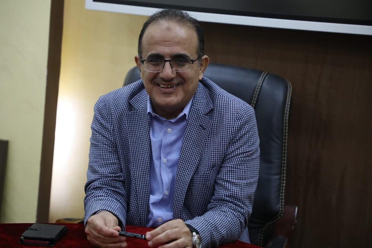 وزير الصحة يؤكد توجه الحكومة لدعم الصناعات الدوائية الوطنية 

m.facebook.com/story.php?stor…