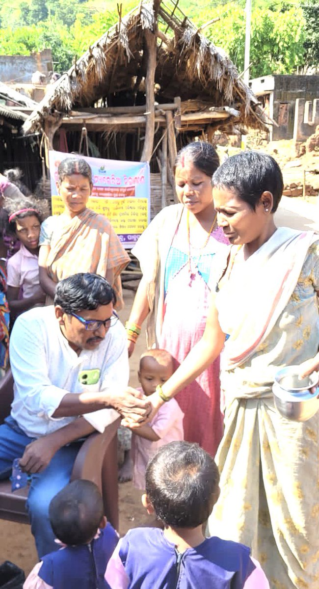 @HFWOdisha @nhmodisha @Ganjam_Admin @GanjamHealth @ganjam_nvbdcp 2nd Round DAMaN Camps started in Patrapur Block, Ganjam, today at Dabuthali & Gudipadar vill. of Buratal sub-centre.                                                                   #NoMoreMalara
#ZeroMalariaDeath