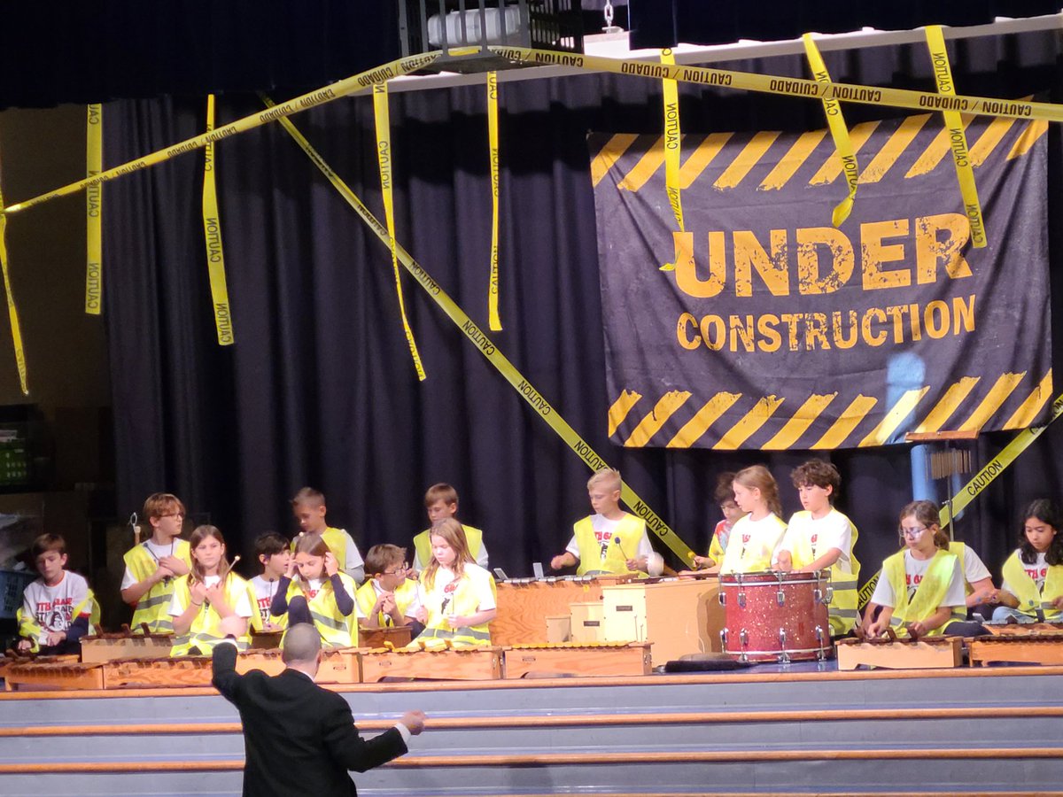 msjfeck's tweet image. Great performance last night 5th grade!! @DrydenSchool @MrsLSchindler @MissDietrich5th @bholston @LenDeptula #drydenrocks