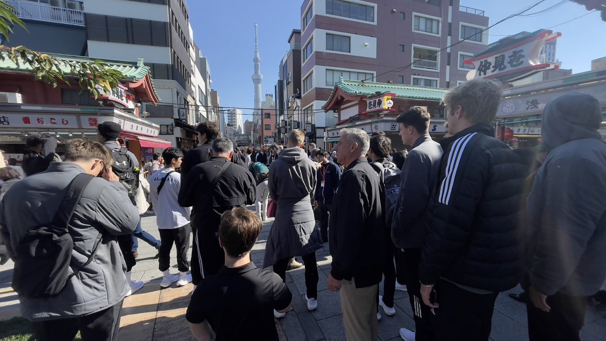 HawaiiMensVB's tweet photo. Enjoying our final day in Japan

#WarriorBall24 x #GoBows https://t.co/RDJrnSNGGr