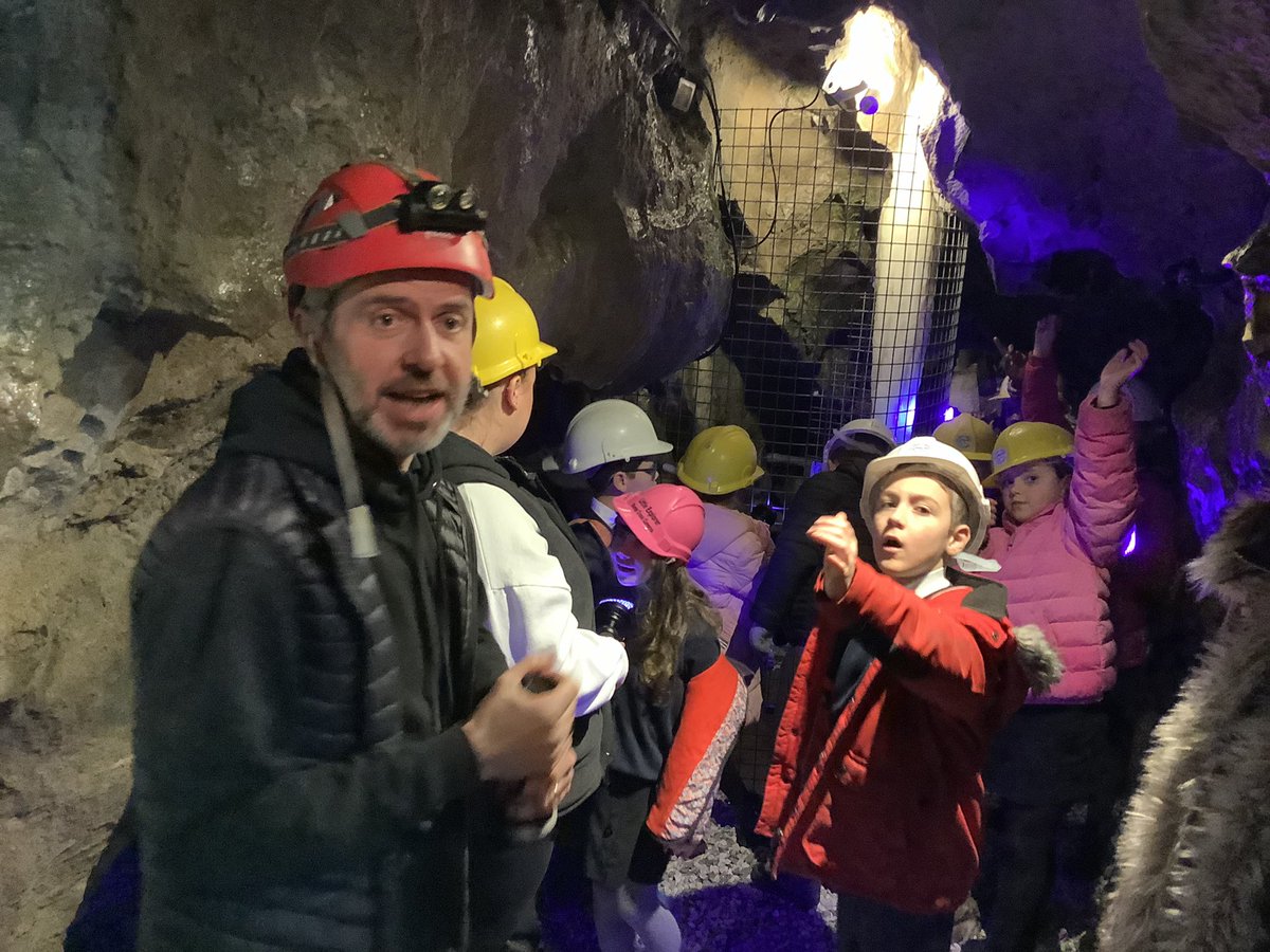 IPMATTowngate's tweet photo. #Year3tpa, have had a fantastic time visiting Stump Cross Caverns at Pateley Bridge. We explored the limestone caves, saw the stalactites and stalagmites and learned lots about fossils and the Stone Age. #sciencetpa, #historytpa, #enrichmenttpa. https://t.co/zmcvFNJm71
