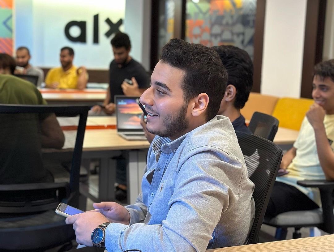 alx_africa's tweet photo. So, new learners, spill the tea ☕️ How's your experience been so far? Let's hear all about it!
#ALXAfrica #ALXCommunity #Cohort2 #HybridLearning #LearningFromHome #PeerToPeerLearning #NewBeginnings https://t.co/GTMV3kKrLJ
