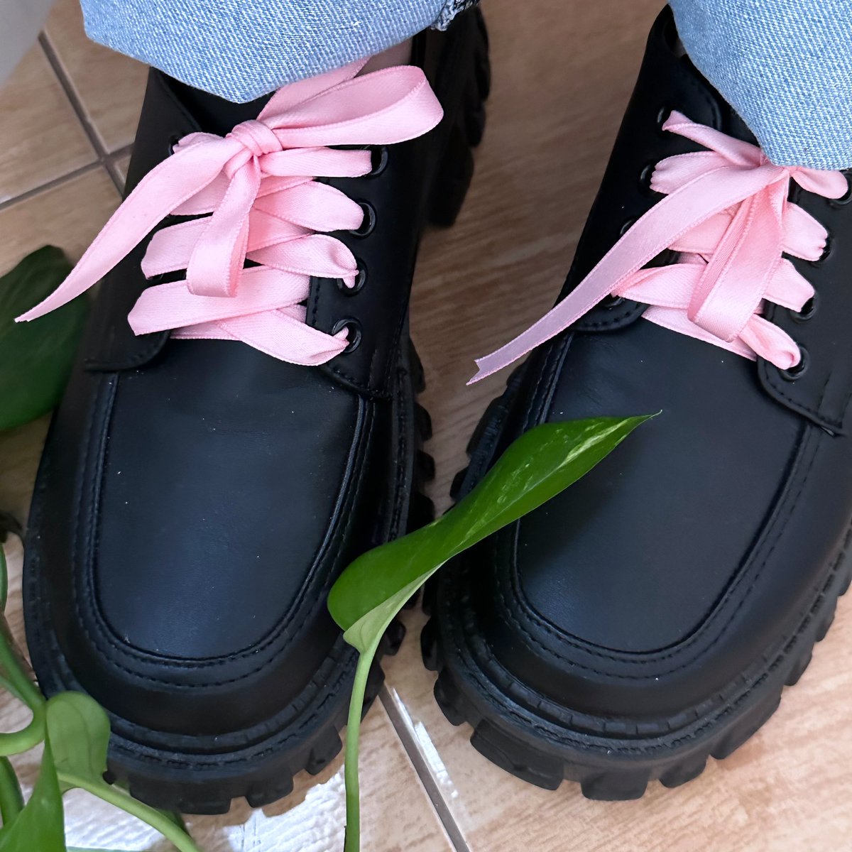 xoalsoxoo's tweet image. #bowshoes🎀✨🌱🪞🦢🫧🌷