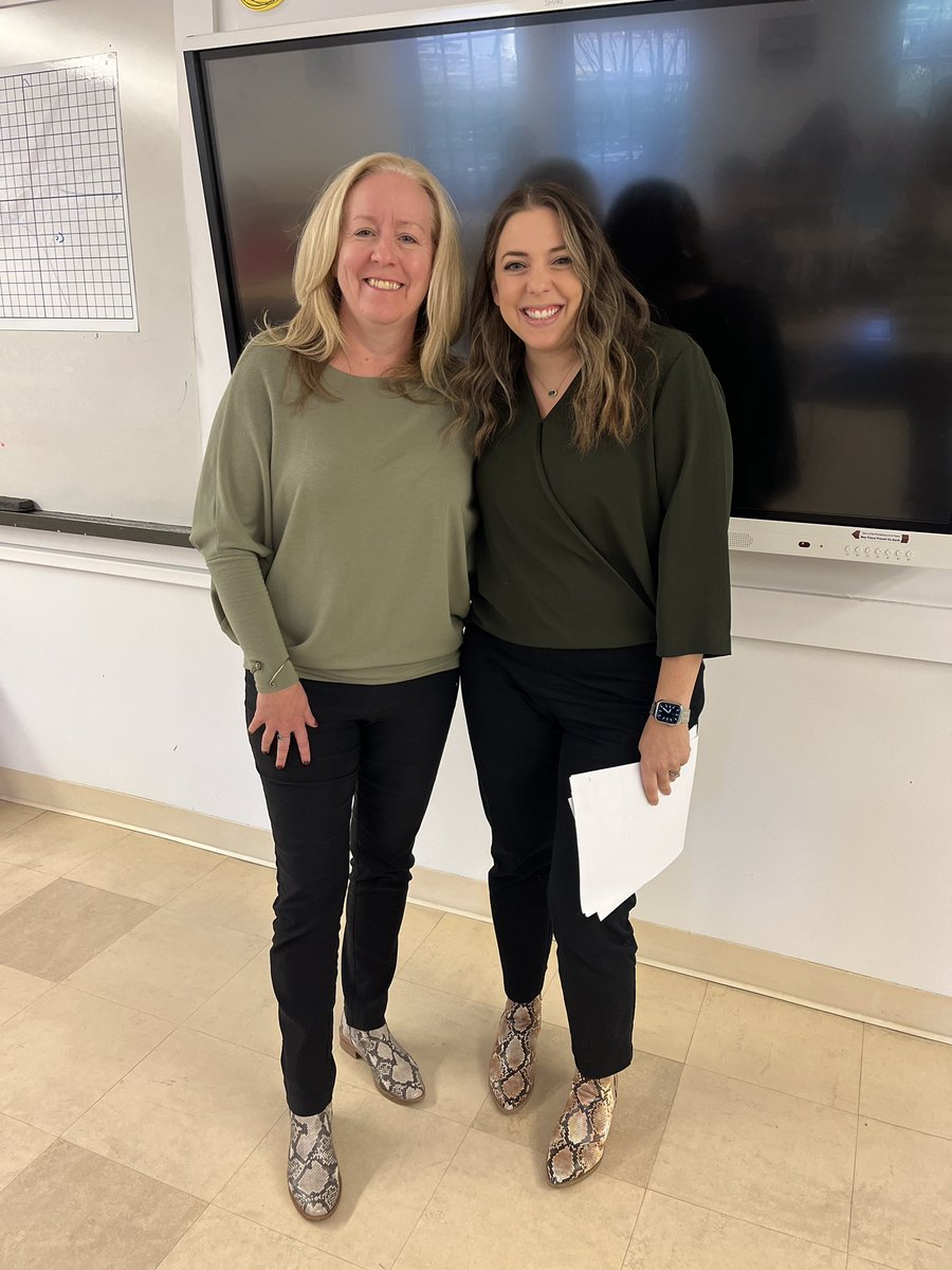 klubrantmfs's tweet image. When the PreCalculus teachers are so in sync they start dressing alike…