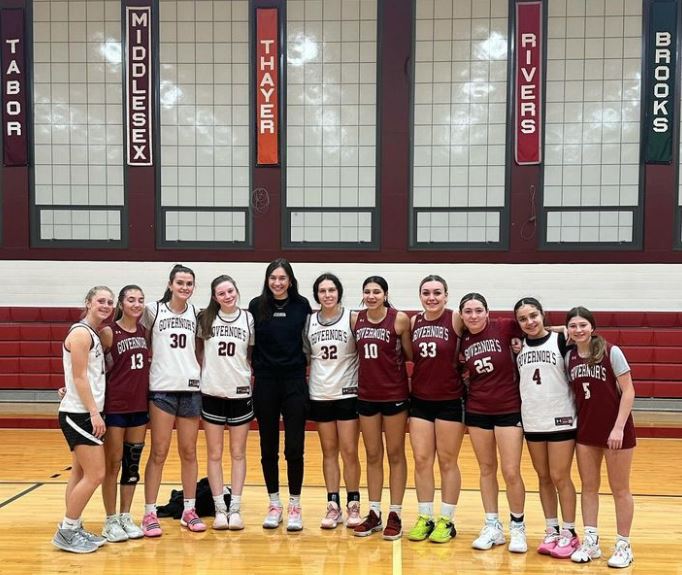 CamiCami014's tweet photo. Thank You @moolahkicks for making the trip to Byfield. Lets Gooooo!!
#WomenBasketballBrand #MoolahKicks #Moolah #TheGovsWay #GovernorsAcademy #YearOne #Classof2027 https://t.co/ICR6nU6Inh