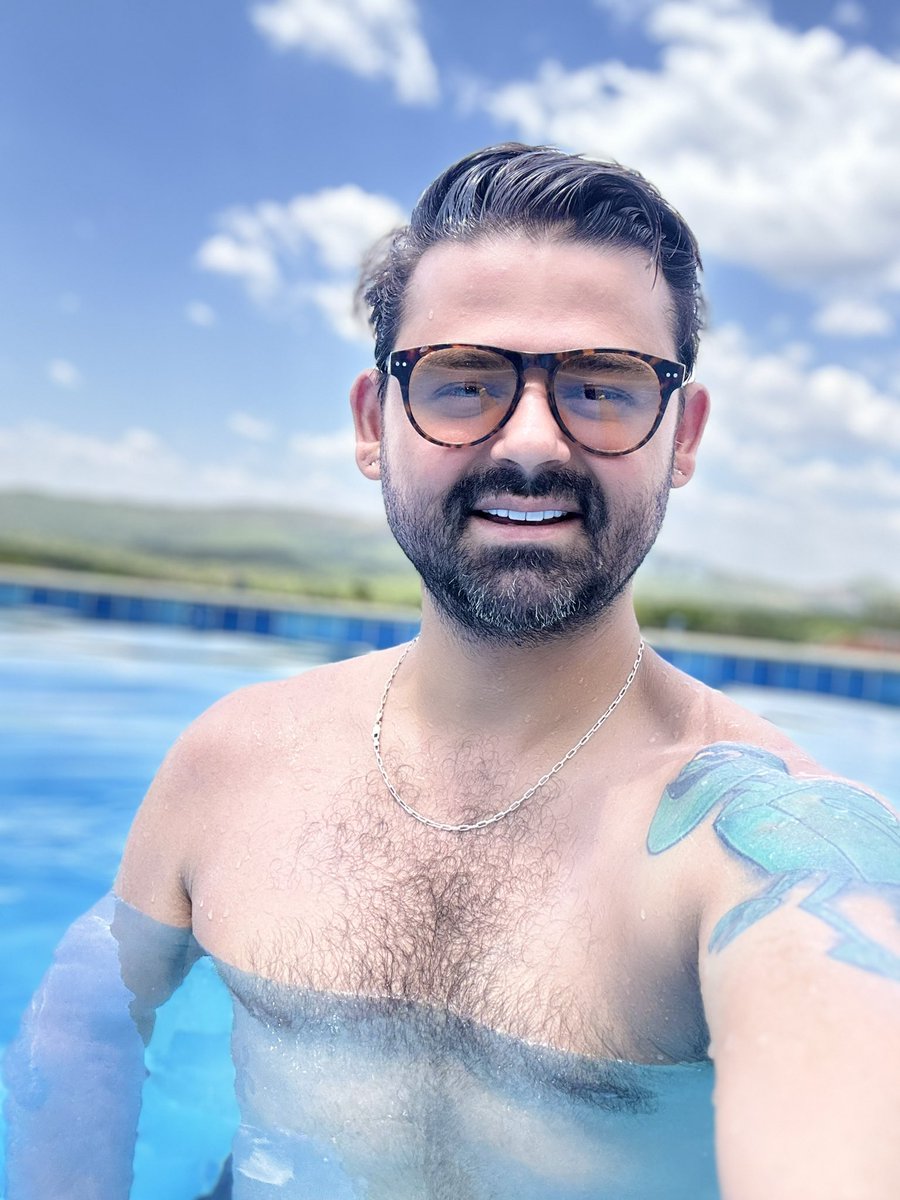everson12's tweet photo. Calorão https://t.co/9bEQDN8FfC