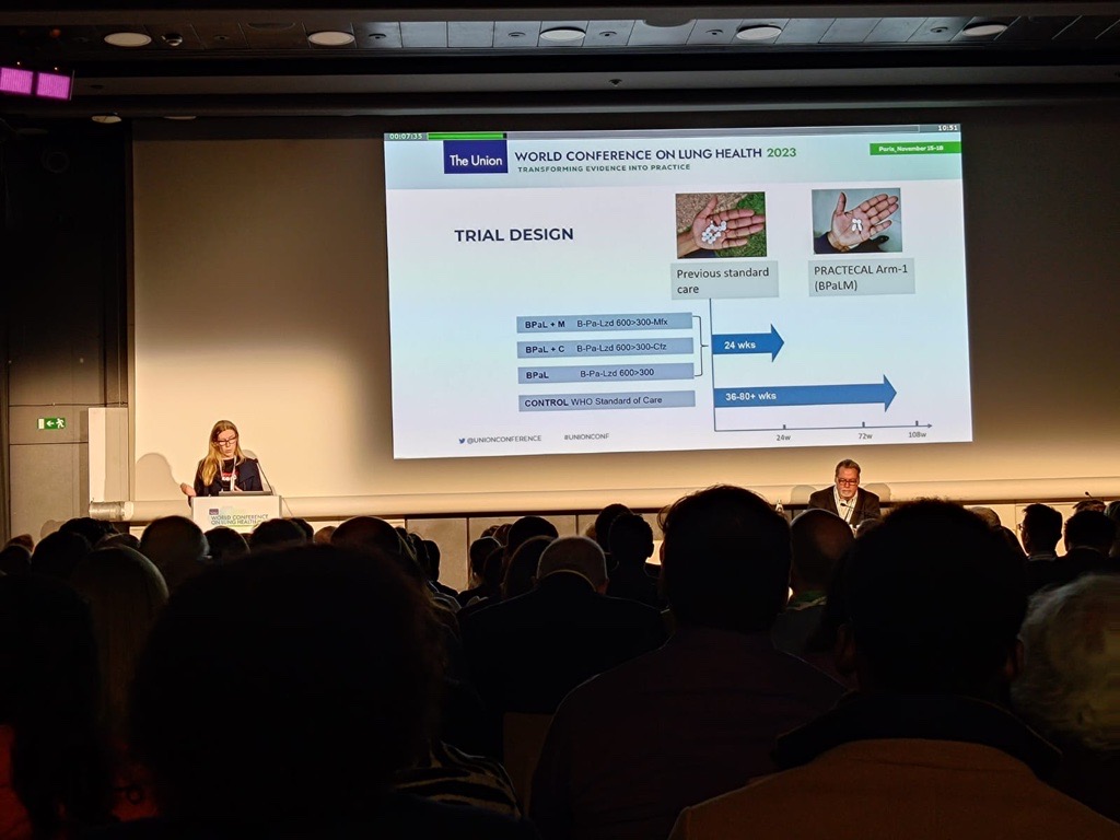 Final results of the TB-PRACTECAL clinical trial are out in @LancetRespirMed! They show that the 24-week all-oral BPaLM regimen is safe and effective. Countries should be implementing it for treatment of pulmonary rifampicin-resistant #tuberculosis! ➡️thelancet.com/journals/lanre…