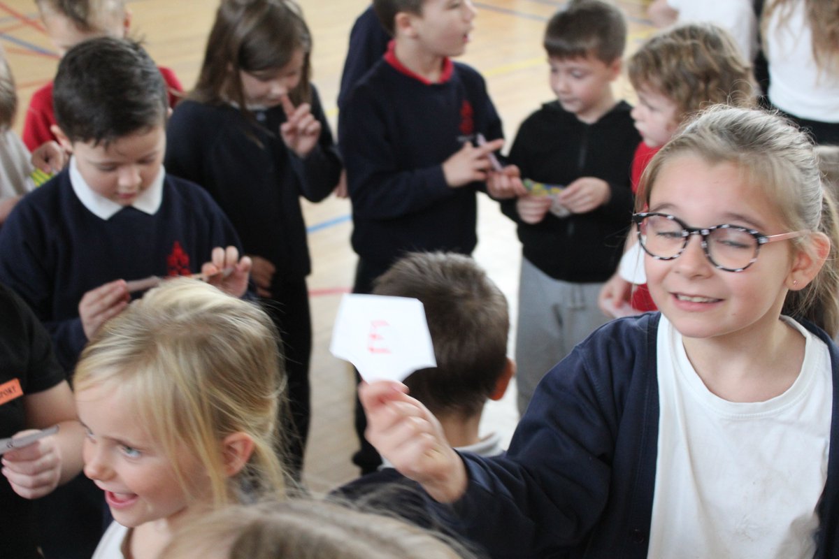 strichardsrc's tweet photo. Year 2 went to PE this afternoon and found something rather surprising....an alien invasion! #englishhook #ShineLikeStars #alieninvasion https://t.co/SRDRiF3m5M