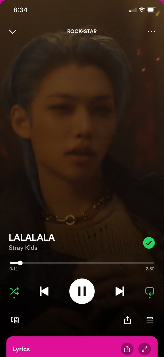 Miss_Mae_24's tweet photo. @KpopUniShop #StrayKids #ROCK_STAR #LALALALA https://t.co/DecLnpE6hS