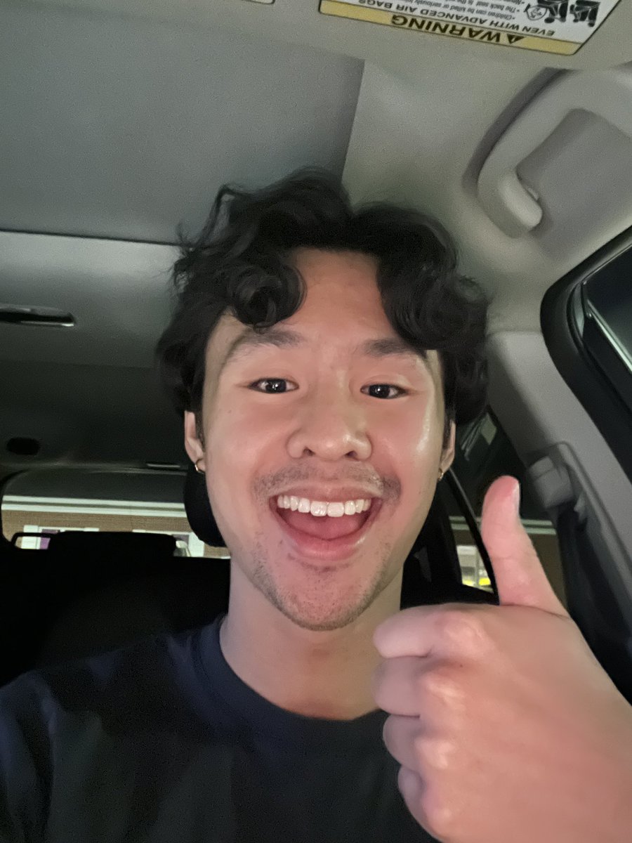 Before and after: first time teaching violin lessons. My students (5 and 8 years old) are so cute and wholesome, and they play on such small violins 🥺