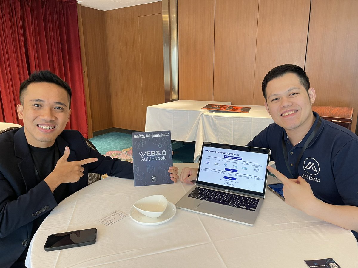 MasverseHub's tweet photo. #JUMPSTARTER2023 in Hong Kong with Masverse! Connecting with innovative blockchain and Web3 minds and exploring cutting-edge ideas. 

It’s inspiring to meet and connect with like-minded enthusiasts in the tech world. #TechInnovation #blockchain #web3 #startup #AlibabaEvent 🌐✨ https://t.co/9APoP7xgzQ