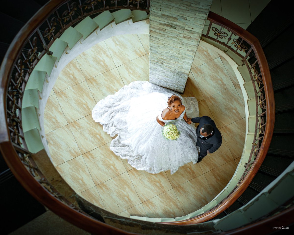 Because on your dream wedding every detail matters, get a wedding planner or seek consultation.

#FreezeGoodMoments