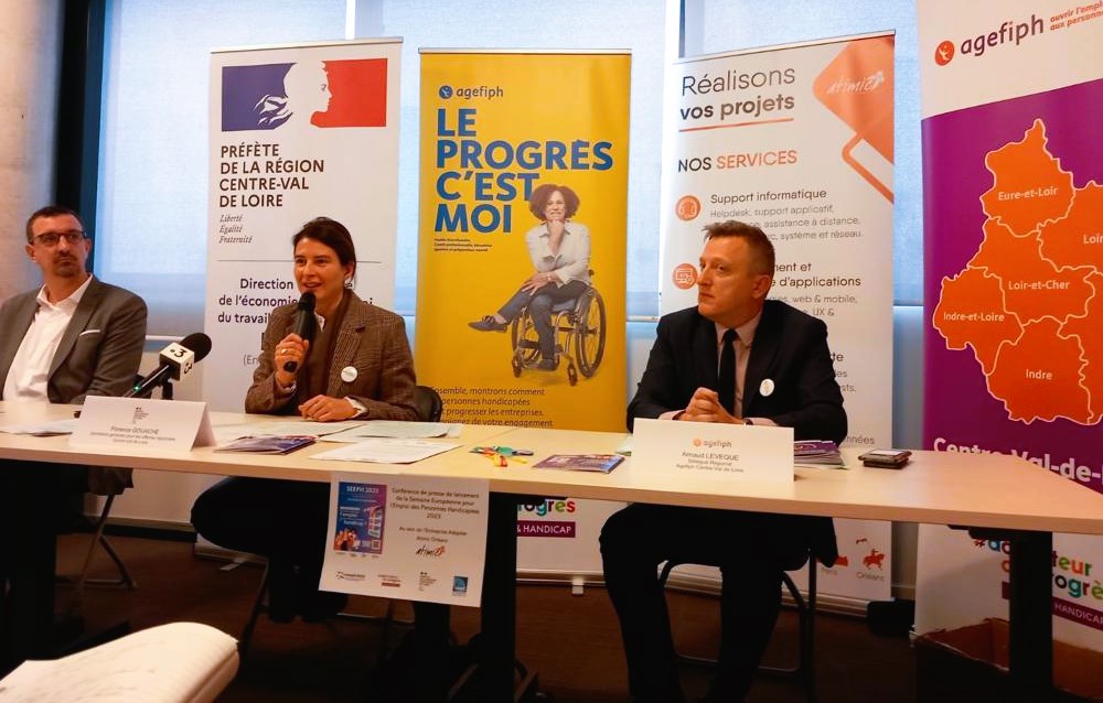 #SEEPH2023 - La semaine européenne pour l'#emploi des personnes handicapées revient du 20 au 26 novembre⤵️
@pole_emploi et <a href="/Capemploi_/">Cap Emploi</a> se mobilisent pour favoriser l’insertion pro des personnes en situation de #handicap.
➕de 40 actions➡pole-emploi.fr/region/centre-…
#AvecPôleEmploi