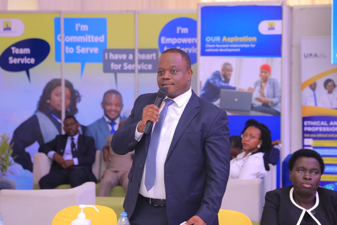 URAuganda's tweet photo. During the URA Feedback session in session, the URA top leadership is interacting with taxpayers; picking their Feedback on how URA can provide optimal experience. 

Here is a thread of some of the deliberations.

#URAServiceExcellenceWeek
#CommittedToServiceExcellence https://t.co/QxGGHJrZ7b