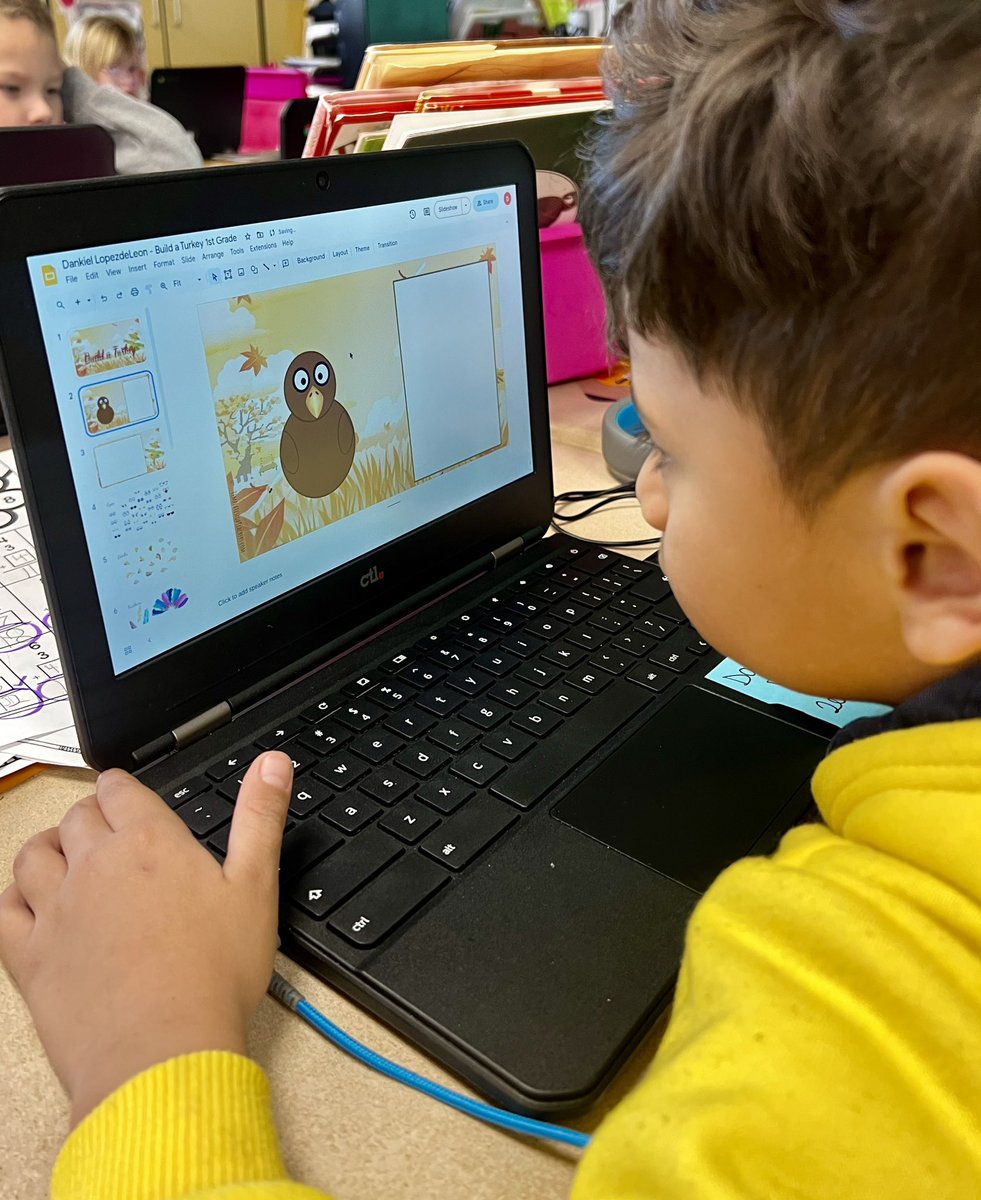 MrLawsonEdTech's tweet photo. How’s my day going? 🤔 This morning at Elda Elementary in @MrsMartinSmiles class a first grader told me I was the best tech dude ever, so… #RossRams #BeRams #buildaturkey @EldaPrincipal @Ross_Local https://t.co/lBsbV5iKGr