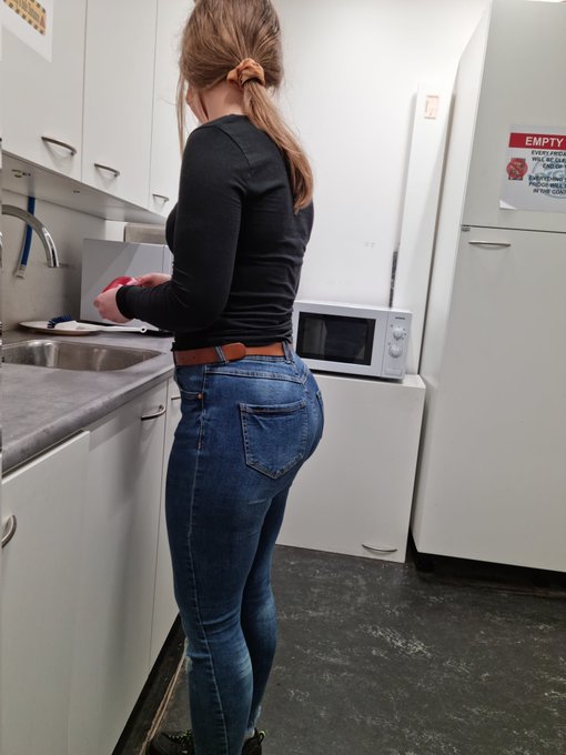 Mam sporo fajnych zdjęć czy filmik&oacute;w. (Tak, takich tez xD i to przed operacja) z NL  Tutaj np kuchnia<a href="/tag/championsleague"class="tags"><span>#championsleague</span></a>