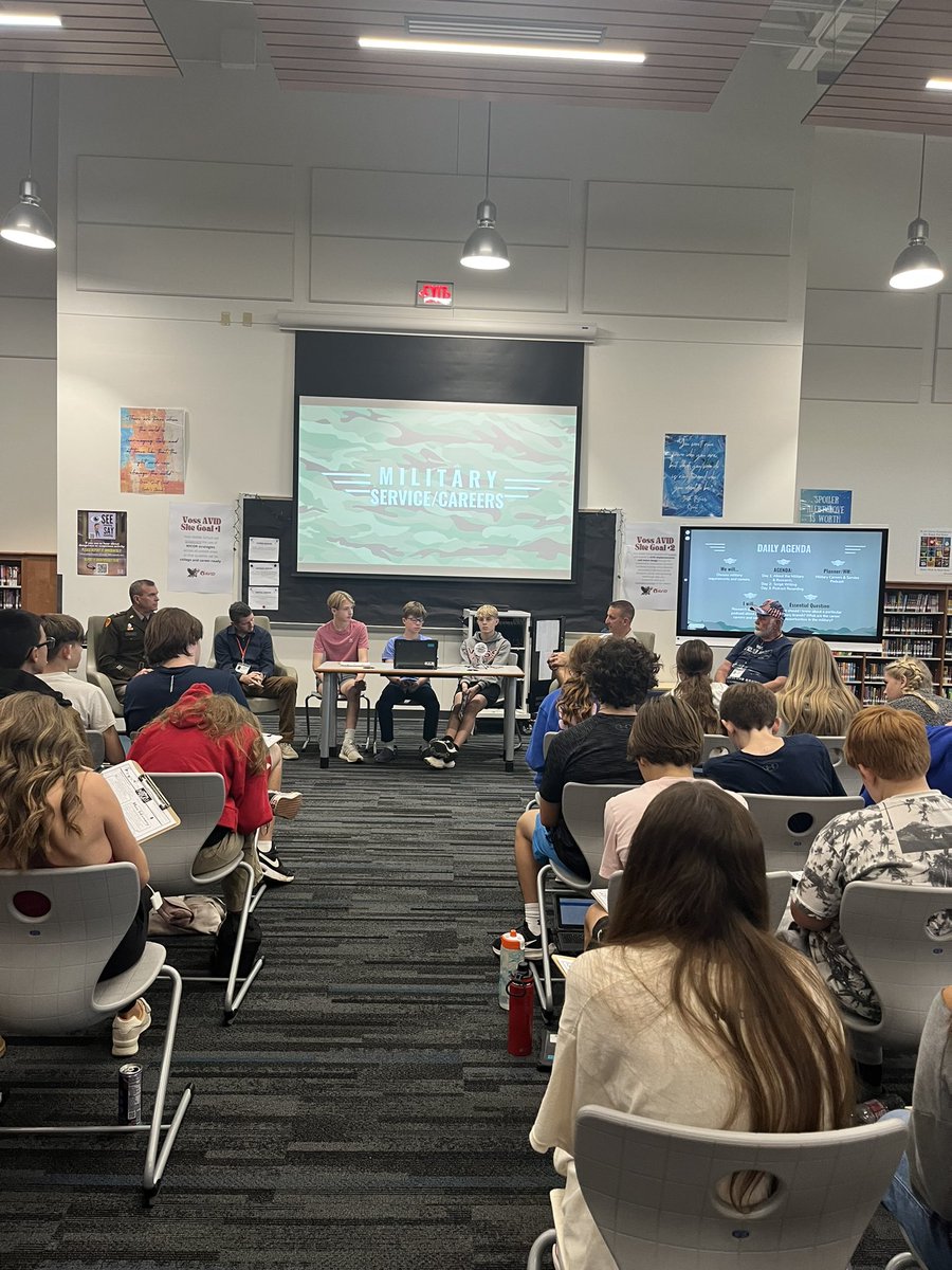 murrahiteach's tweet photo. Military men and women share their career experiences with 8th grade Voss students via a PODCAST PROJECT. Great conversations about opportunities in the military. ARMY, NAVY, AIR FORCE, SPECIAL FORCES, MARINES, GOLD STAR MOTHER (Marcy Voss) represented. @VossMiddle @BoerneISD https://t.co/IMcNTgVNru