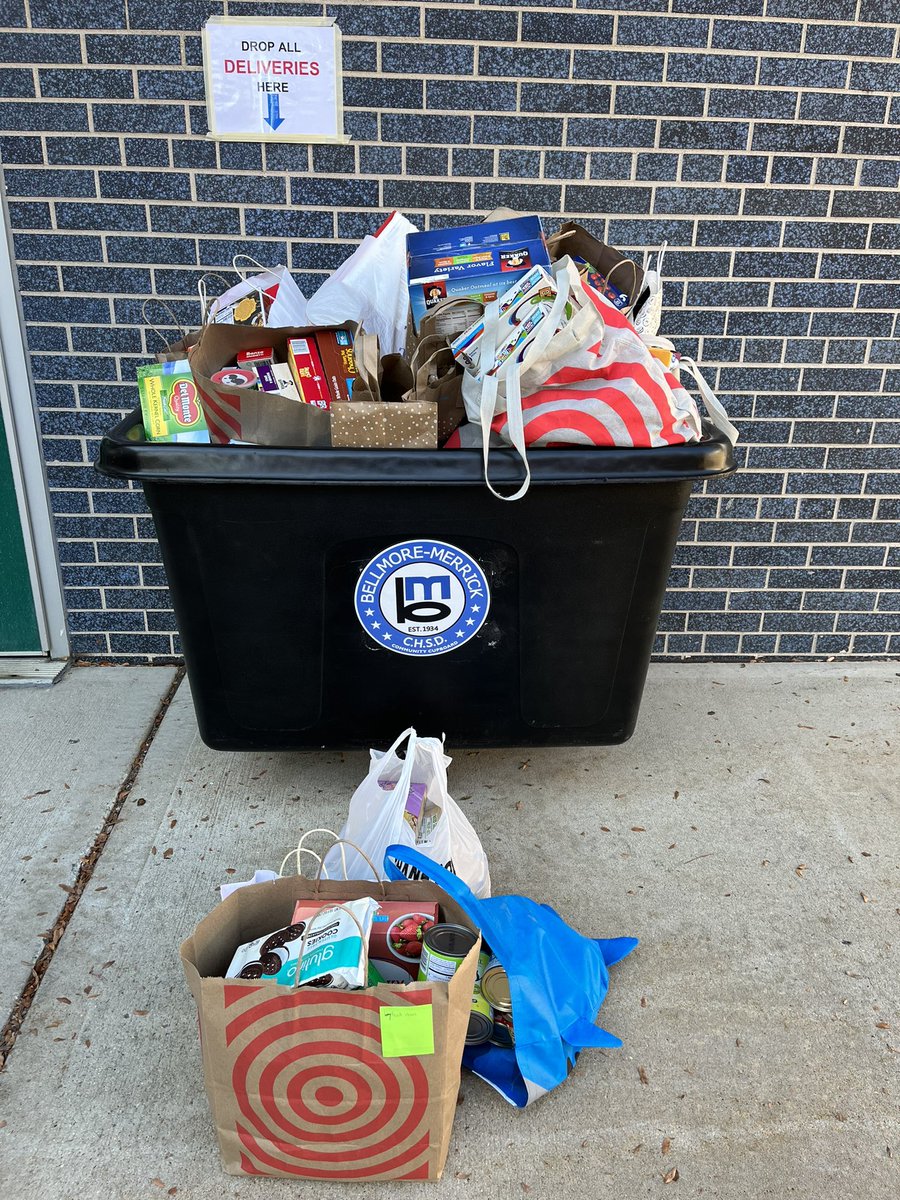 HocevarSLP's tweet photo. @HDFPride Student Council is on a roll! We’ve socked away over 140 pairs for our veterans, but we’re not stopping there!  🧦 Help us reach our goal of donating 2,024 items to support the @bmchsd Community Cupboard and our local community!  We are #NMerrickProud! https://t.co/vP9VAiZ7iD