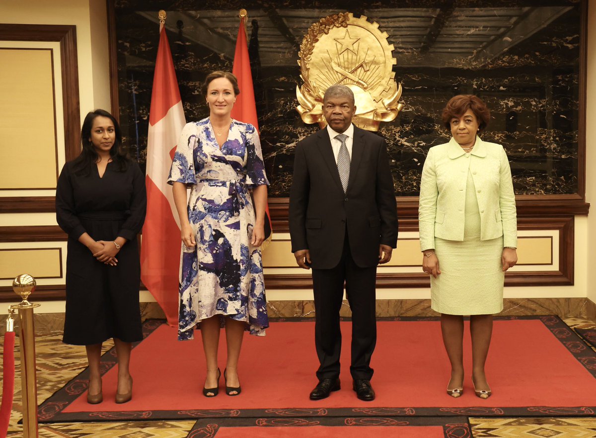 DKAMBinSA's tweet photo. Very proud to be now formally accredited as ambassador to Angola 🇦🇴 https://t.co/LB7UpY5rJr