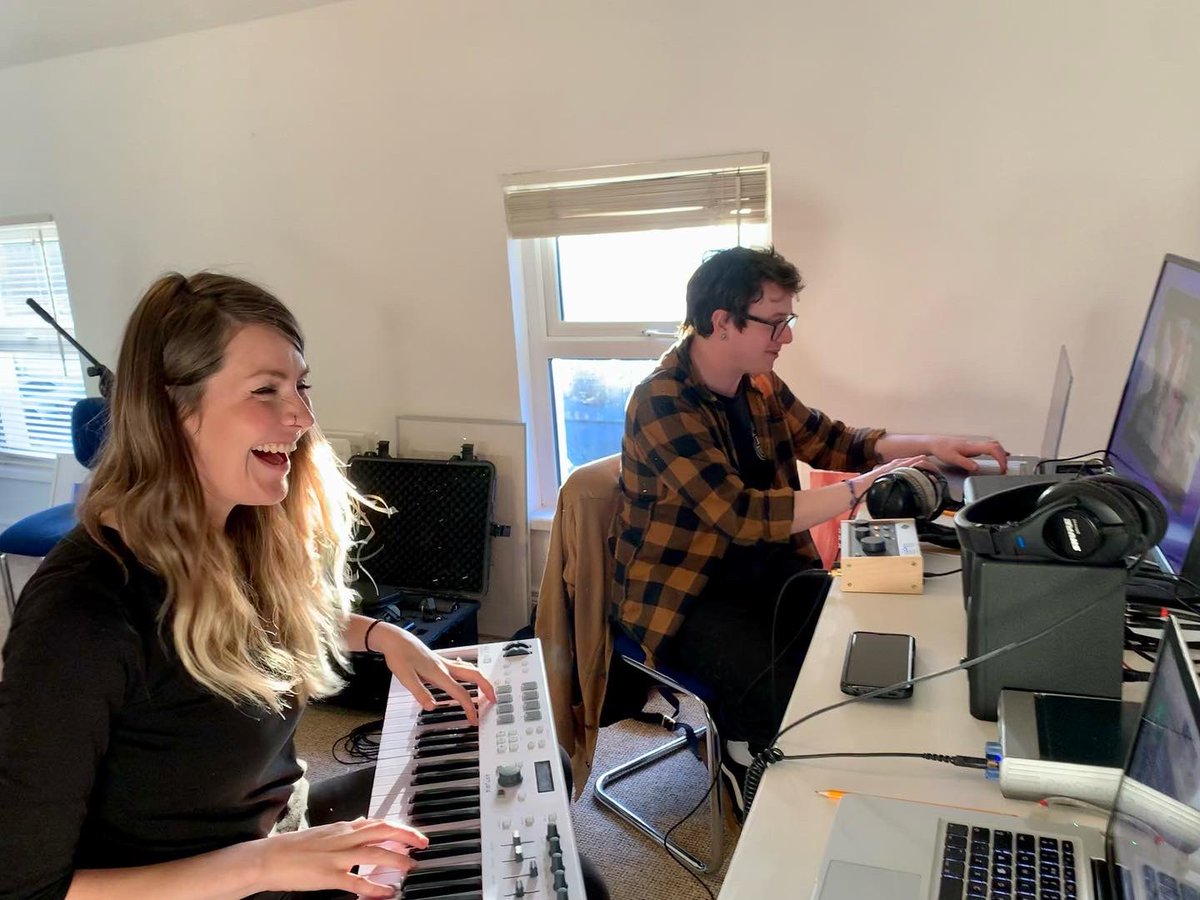 ScoreDrawMusic's tweet photo. On day 2 we had fantastic music executive, Fiona Harte, who set a brief for 5 more @IvorsAcademy &amp; 5 NI songwriters to create music for a Christmas ad! 🎄

We then played everyone’s songs at @BelfastMedFest &amp; they were EPIC 👏 

Huge thank you to all who made the camp possible! https://t.co/VSQC0ubflZ