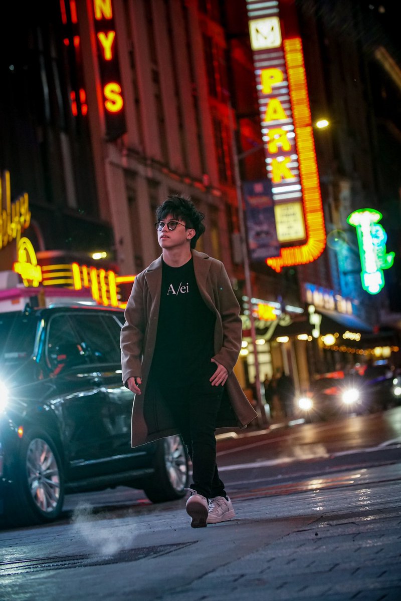 ranzkyle's tweet photo. NYC 🇺🇸 https://t.co/PHs5oDghsk