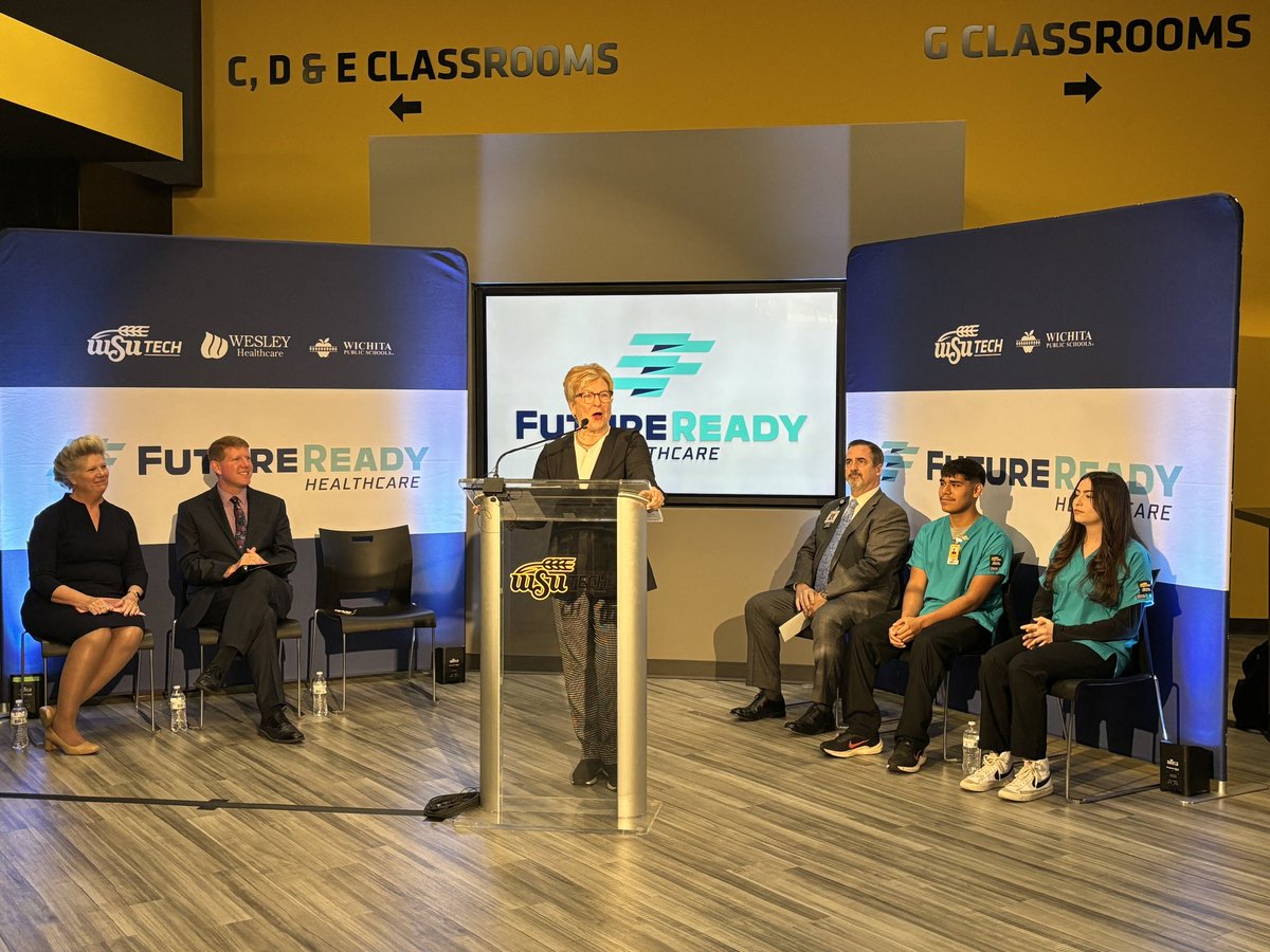 WichitaUSD259's tweet photo. This morning a ribbon cutting was held for the FutureReady Healthcare Center, a partnership between Wichita Public Schools, WSU Tech and Wesley Healthcare. @WesleyMedical @wsutech 1/2 https://t.co/gffmR4Nwy5