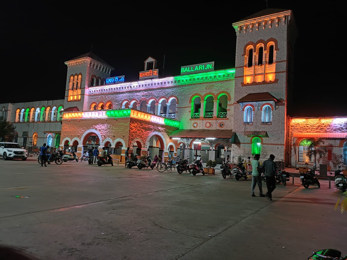 BellaryNews's tweet photo. We are back on X (Twitter) after very long time !!

The fight for betterment of #Ballari Railway Station will start again.
We are stronger this time with the support of @MaheshwarSwamy sir and Nairuthya Railway Sangha (NRS).

@HospetRailUsers @TweetzBallari @rlyhydka https://t.co/kVyqQBbGkU