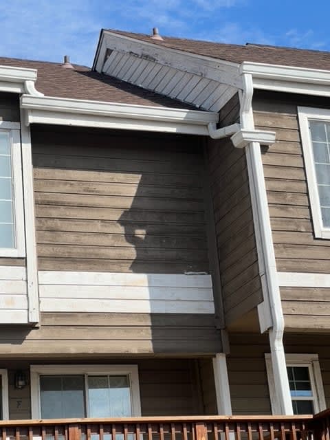 PRC_PrepRite's tweet photo. Wood replacement in progress! We are sure to prep all buildings we work on so they will last a lifetime. We pride ourselves on our attention to detail!
#Preprite303 #PRC #Pros #Contractors #Painting #Woodreplacement #prepping #Denver #Repairs https://t.co/iLiOBQpmvH