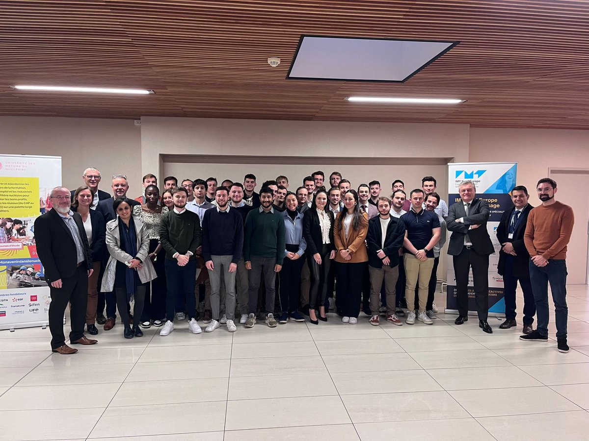 Les apprentis ingénieurs en génie énergétique de l’<a href="/IMT_NordEurope/">IMT Nord Europe</a> ont 
participé à une conférence sur le #nucléaire présentée par nos directeurs et M. le sous préfet de <a href="/Dunkerque/">Ville de Dunkerque</a>. Transmission et échanges étaient les maîtres-mots de cette matinée au Pavillon des maquettes. 🤝