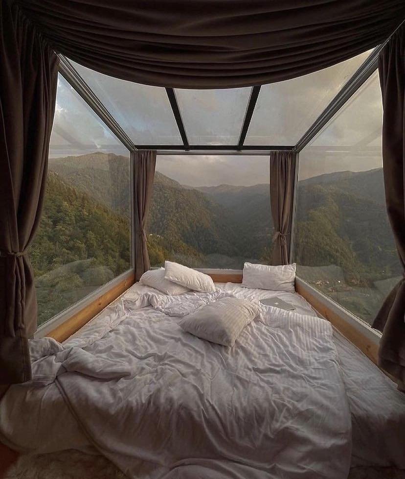 artindetails's tweet photo. imagine waking up here https://t.co/mwYL9Z7COE