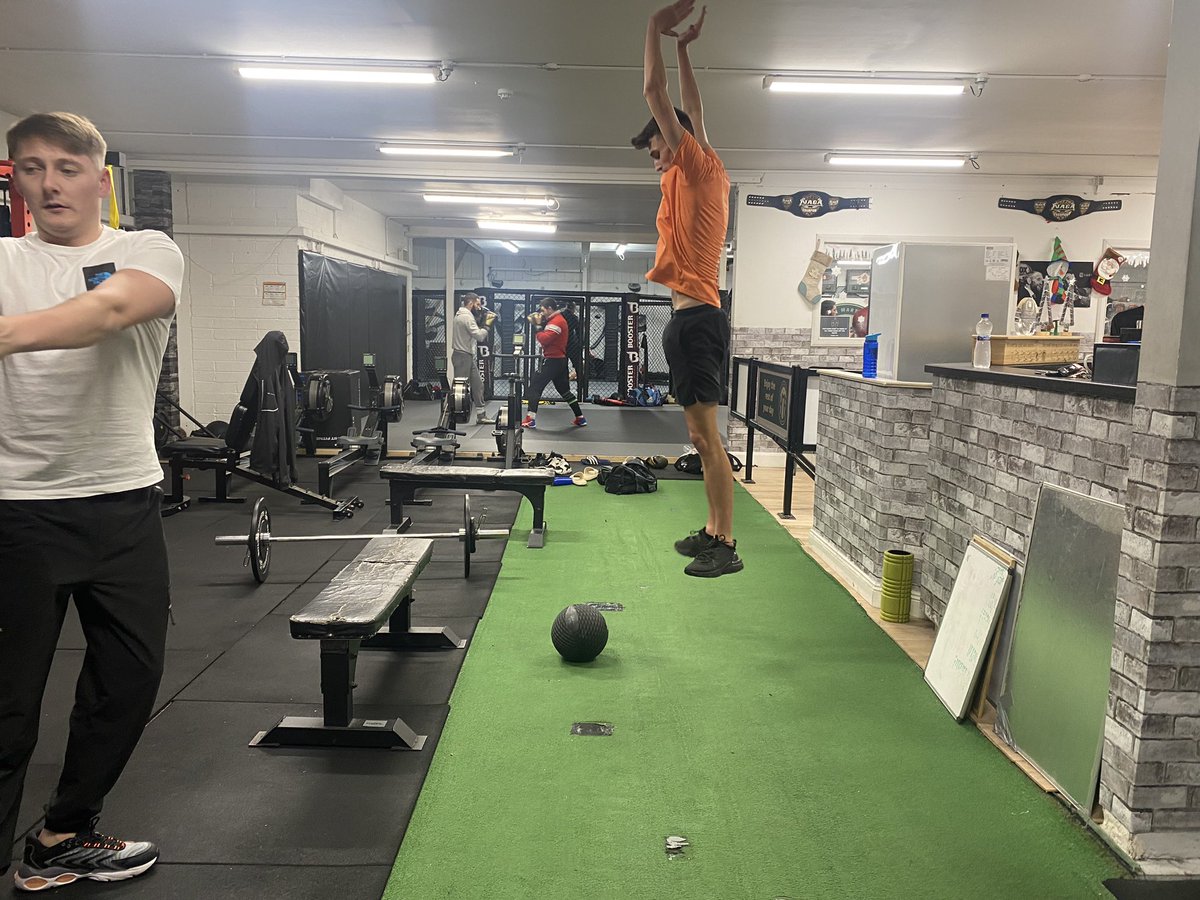 Darren Dillon tweet media