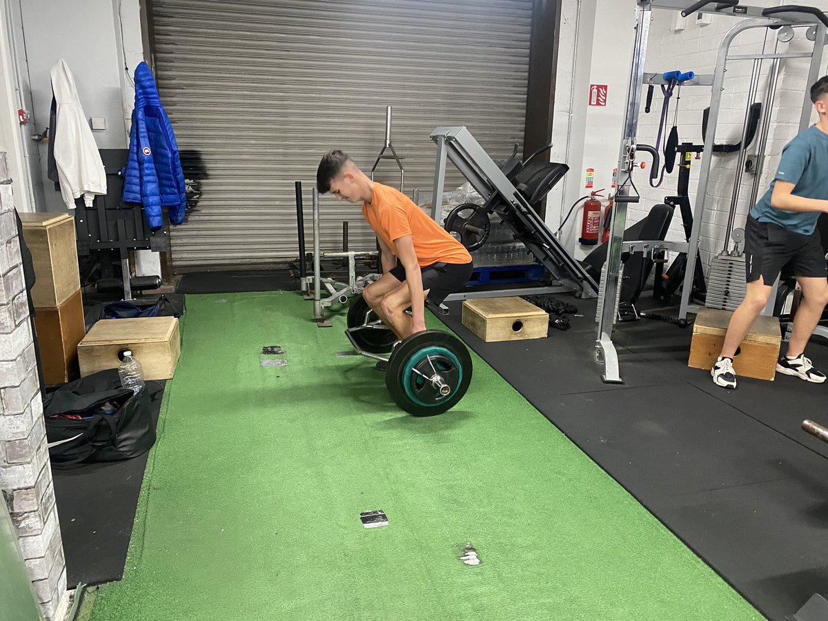 Darren Dillon tweet media