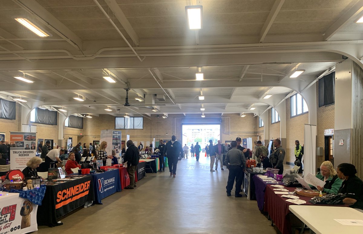 APECCenterCCSC's tweet photo. We had a great time building connections with our community at the @SCWorksMidlands Career and Resource Fair during #NationalApprenticeshipWeek!

Thinking about certifying as a teacher? Follow the link below to apply today for our next Cohort! 
https://t.co/mn5X7FEhMO https://t.co/GRc6w3Y1HT