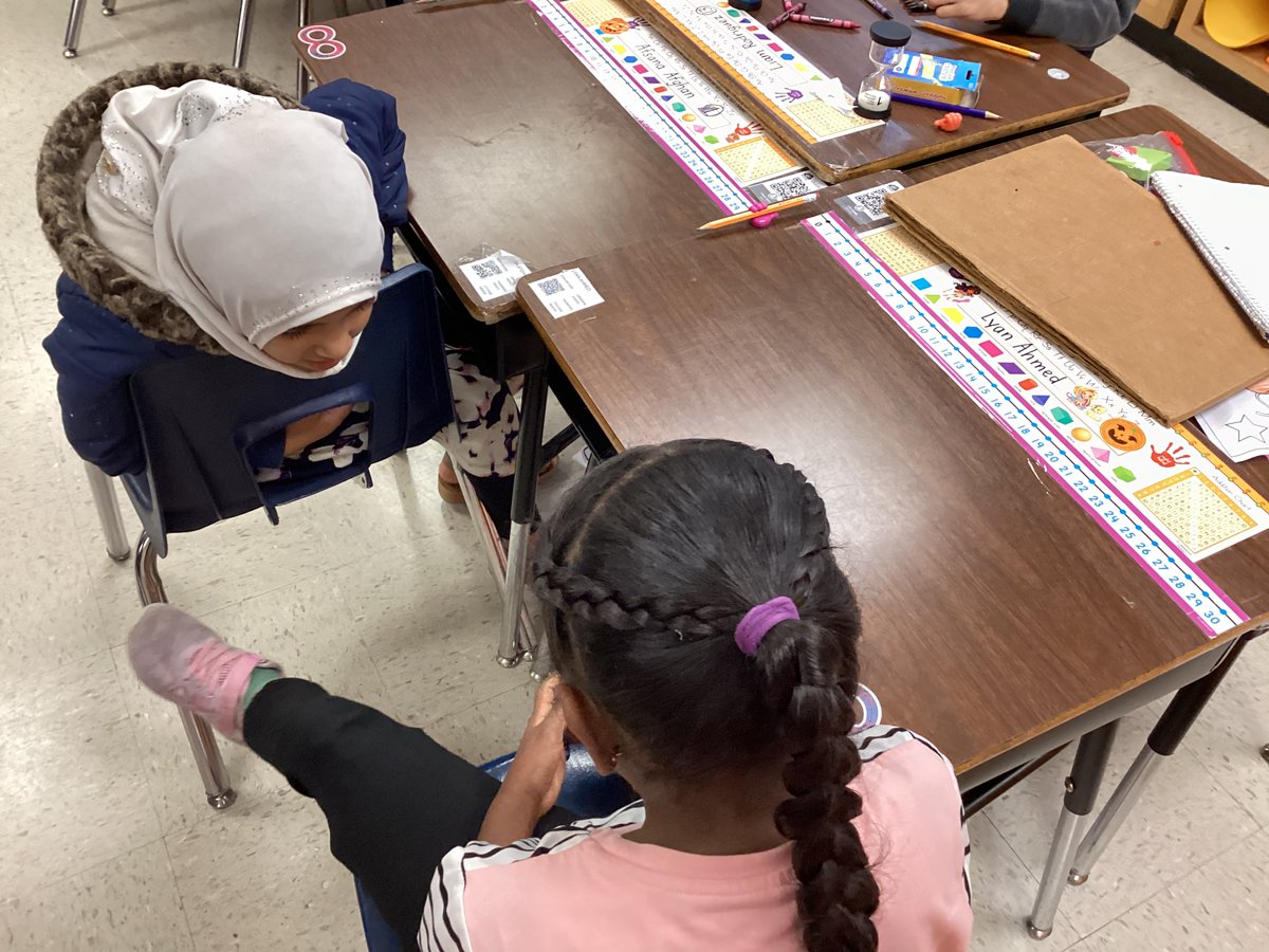 Fascino_Math's tweet photo. @MarkoNaomi thank you for letting me visit today! I got to see kids discussing their solutions and show off their sign language skills for “I agree”. What an effective way to structure math discussions! @NISDCNE @NISDElemMath https://t.co/qPjTiL24EV