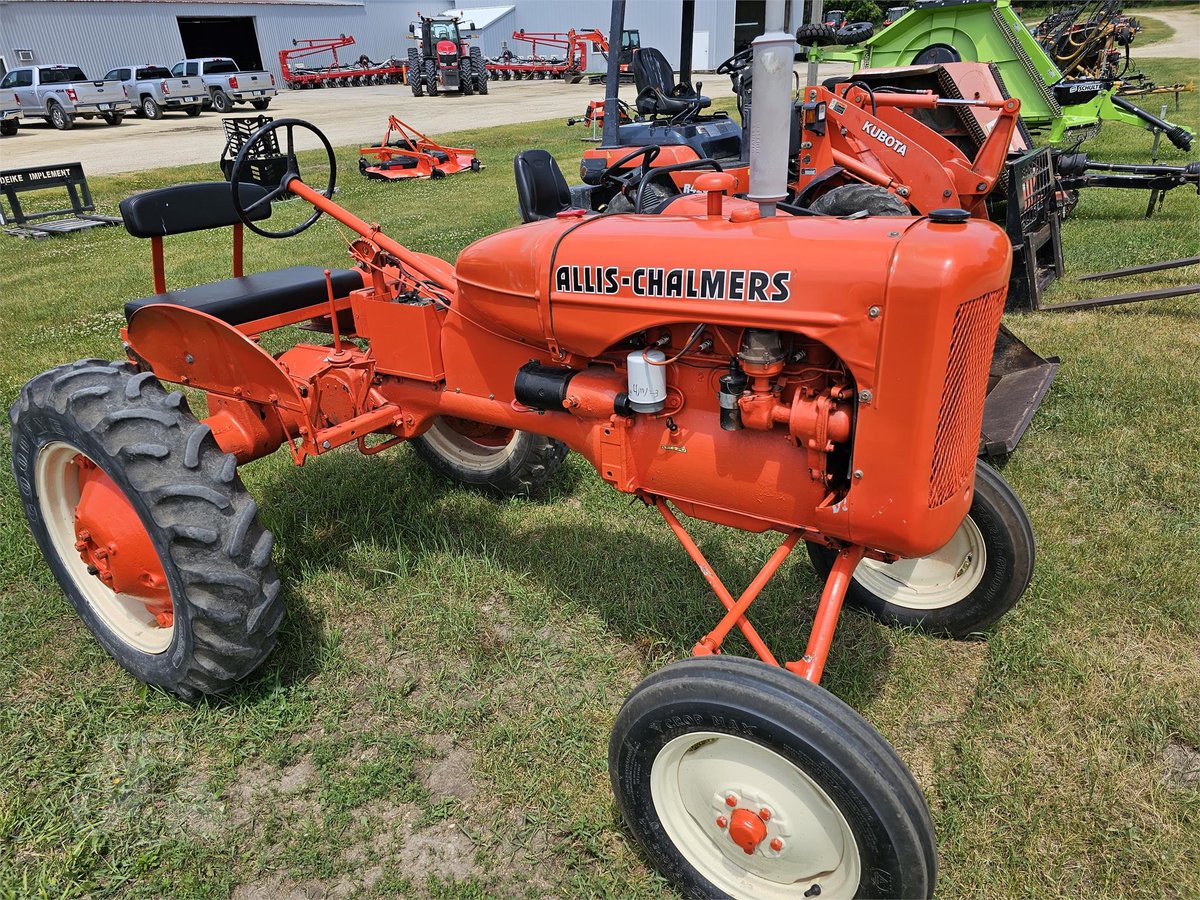 TractorHouse's tweet photo. Talk about a throwback😲 This ALLIS-CHALMERS C is taking us back all the way to the year 1944! Selling on #TractorHouse for $2,750 🙌
Check it out: https://t.co/dx2PeAK5Wt
#TractorThrowback #ThrowbackThursday #Thursday #Throwback #AllisChalmersC #AntiqueTractor #TractorHistory https://t.co/Bk1fI9syaA