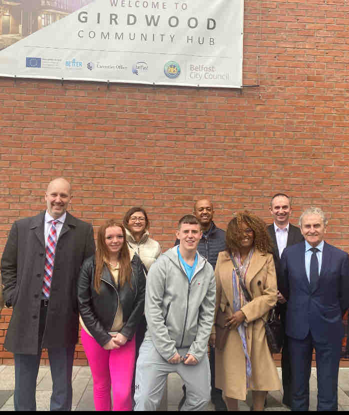 Thank you to the @FundforIreland for allowing us to engage with some of the organizations who they support in North Belfast. Joining with visitors from @USAID, it was great to learn more about how they support young people & promote dialogue among communities.