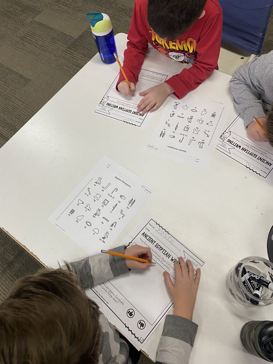 Mrs. Whitt tweet media