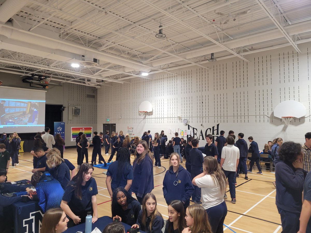 Great morning with @NotreDameHCDSB STEAM. Students had a blast going through all the stations and learning about STEAM at ND.
