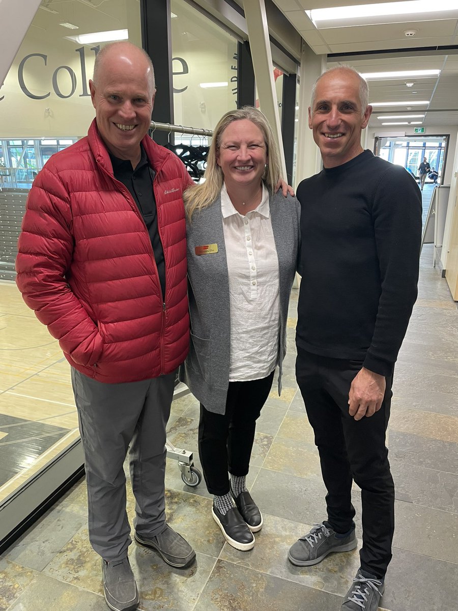 jamiebelec's tweet image. Happening now! St. Lawrence College @whatsinsideslc is hosting the the Law Enforcement Career Expo until 2pm. This was organized by our incredible #CommunityServices law/justice and Career Services groups! #CommunityPartners #ProudToBeSLC