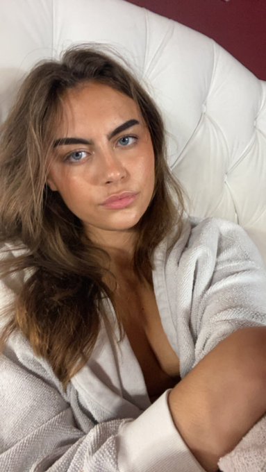 rainy day in soflo means lazy day in soflo 🌧️  @teambrian2016 @101ModelingInc https://t.co/RB1ArjDrs<a class="tags" href="/tag/teambrian2016">@teambrian2016</a>