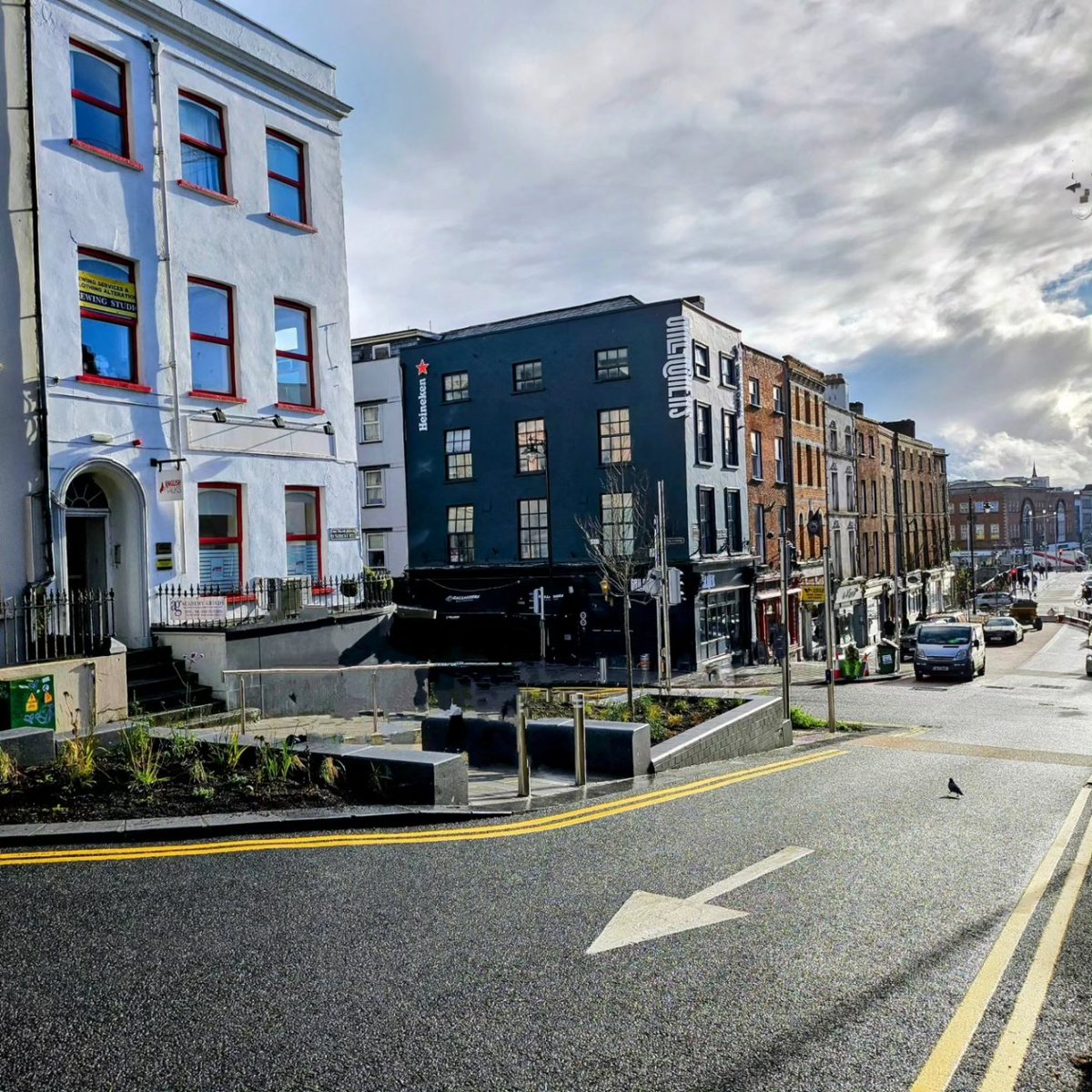 thomil13's tweet photo. @oliver_moran @CorkGreens @greenparty_ie @The_VQ_Cork Absolutely. It's turning from a mere thoroughfare to an actual place. The corner near Priory Coffee in particular is already turning into a social spot! 

(And yes, that food pic had to go in there as well 😉) https://t.co/bPOLBpEc6g