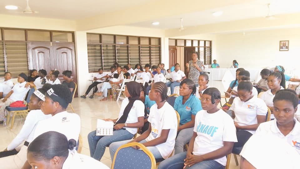 pdaghofficial's tweet photo. Excellent progress so far on the #YoFeB-4G Project for business formalisation of young female artisans in the construction sector in Ghana.
Today we held an in-person mentoring session on the YOFEB-4G to strengthen the capacity of our Female Businesses https://t.co/1fAF41OLhz