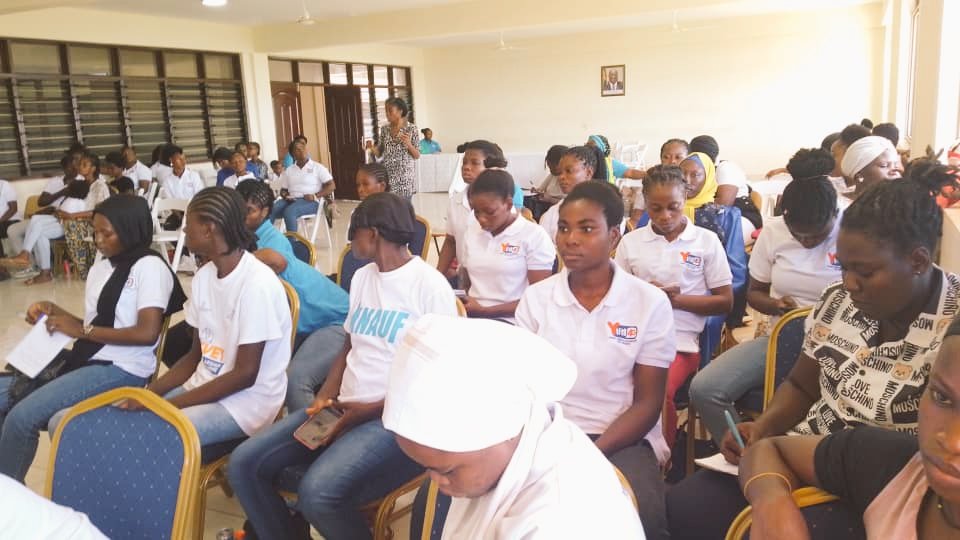 pdaghofficial's tweet photo. Excellent progress so far on the #YoFeB-4G Project for business formalisation of young female artisans in the construction sector in Ghana.
Today we held an in-person mentoring session on the YOFEB-4G to strengthen the capacity of our Female Businesses https://t.co/1fAF41OLhz