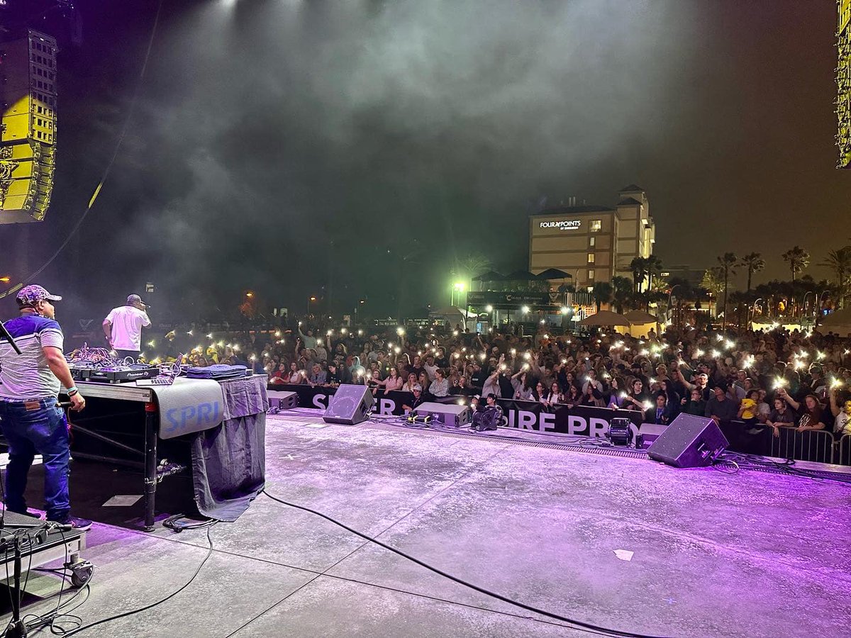 . <a href="/omimusiconline/">OMI</a> live at Super Girl Pro 🙌🎶 What an amazing performance!

CANDY 🍭 NEW SINGLE 🍭 FRIDAY

Pre-save/pre-add: lnk.to/OMICANDY

#OMIArmy #Jacksonville #Florida #OMICANDY