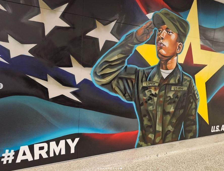 5thRecruiting's tweet photo. 👀👉🏽 Check out the latest mural unveiling for L.D.R.S.H.I.P. Campaign in Houston by @allaccessartshow @5threcruiting!

Thank you @premo__htx for sharing your amazing talent with us! 

To learn more about this initiative, please visit the link below 👇
https://t.co/7octNlmbXr https://t.co/t3IU8Wze0B